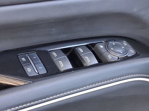 Used 2024 Cadillac Escalade Sport Platinum RWD image 18