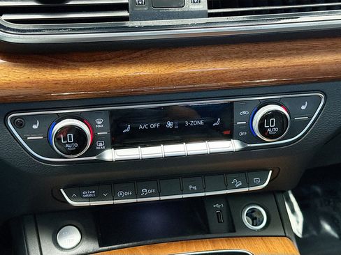 Used 2023 Audi Q5 2.0T Premium image 10