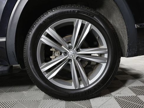 Used 2019 Volkswagen Atlas SEL R-Line image 8