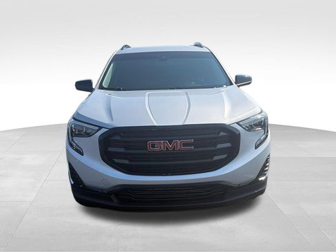 Used 2021 GMC Terrain SLE w/ Driver Convenience Package FWD image 8
