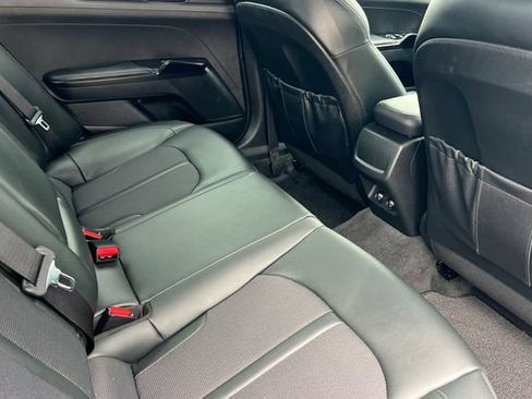 Used 2022 Kia K5 GT-Line FWD image 17