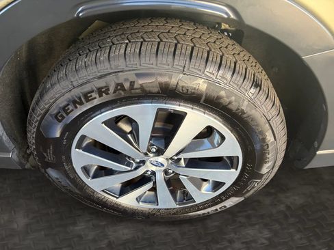 Used 2021 Subaru Outback Premium AWD/4WD image 43