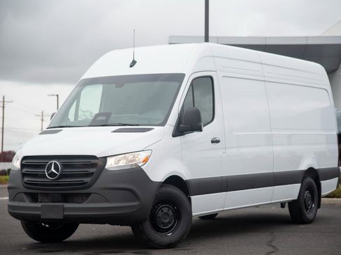 New 2025 Mercedes-Benz Sprinter 2500 image 1