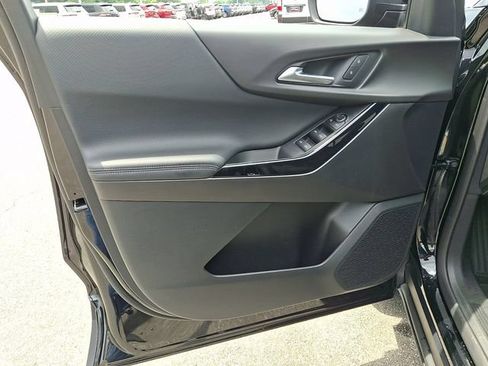 Used 2026 Chevrolet Equinox LT FWD image 12