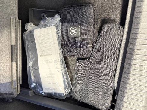 Used 2023 Volkswagen ID.4 Pro image 39