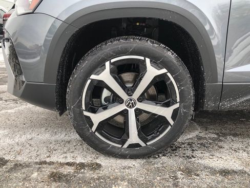 New 2026 Volkswagen Taos SEL AWD/4WD image 9