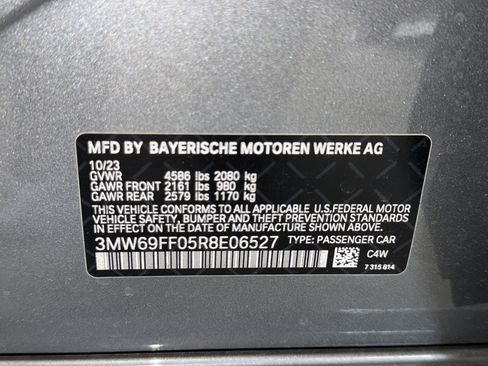 Used 2024 BMW 330i Sedan w/ M Sport Package RWD image 37