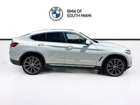 Used 2022 BMW X4 xDrive30i w/ Convenience Package AWD/4WD image 8