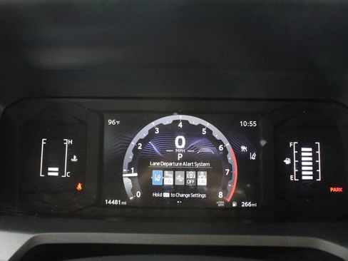 Certified 2025 Toyota 4Runner SR5 AWD/4WD image 31