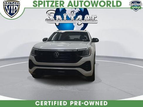 Used 2025 Volkswagen Atlas Cross Sport SEL R-Line AWD/4WD image 3