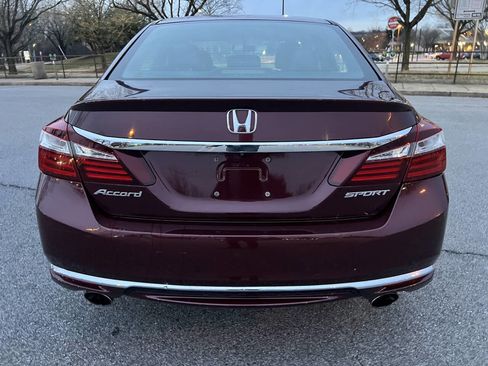 Used 2016 Honda Accord Sport image 5