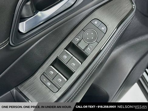 Certified 2025 Nissan Rogue SL w/ Tech Package AWD/4WD image 18