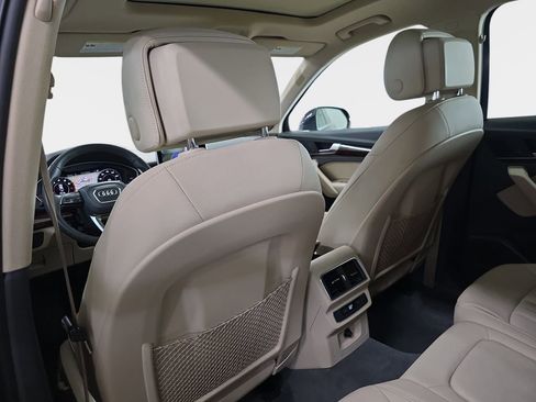 Used 2018 Audi Q5 2.0T Premium Plus w/ Premium Plus Package image 16