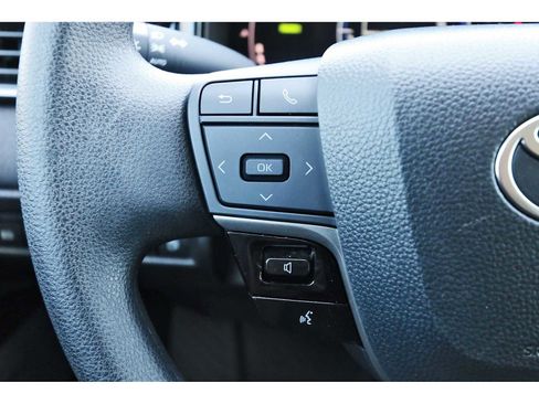 Used 2025 Toyota Camry LE image 15