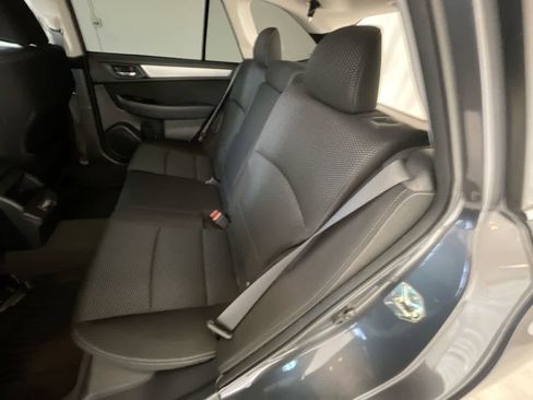 Used 2018 Subaru Outback 2.5i Premium AWD/4WD image 22