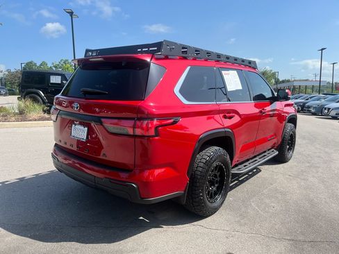 Used 2023 Toyota Sequoia SR5 w/ SR5 Premium Package AWD/4WD image 7