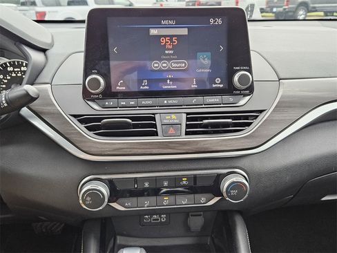 Used 2023 Nissan Altima 2.5 SV image 19