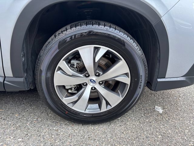 Certified 2025 Subaru Ascent Premium AWD/4WD image 29