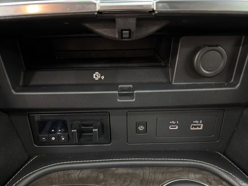 Used 2023 Nissan Armada Platinum w/ Captain's Chairs Package image 55