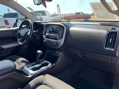 Used 2018 Chevrolet Colorado LT w/ LT Convenience Package RWD image 28