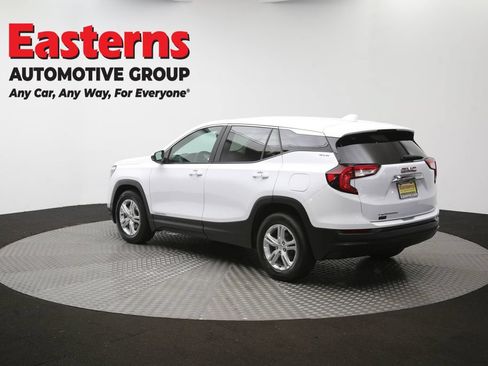 Used 2024 GMC Terrain SLE FWD image 63