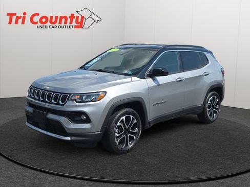 Used 2023 Jeep Compass Limited AWD/4WD image 3