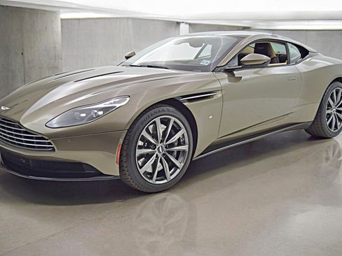 Used 2018 Aston Martin DB11 V12 image 1