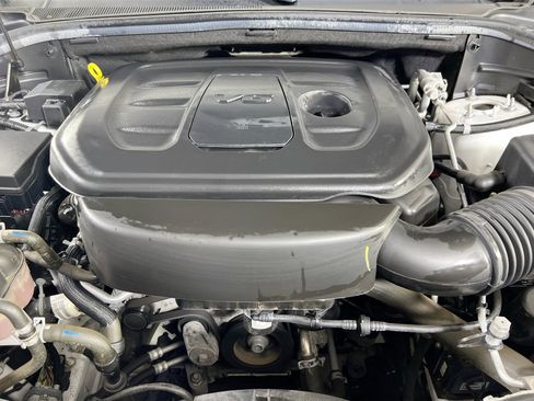 Used 2022 Jeep Grand Cherokee Laredo X image 31