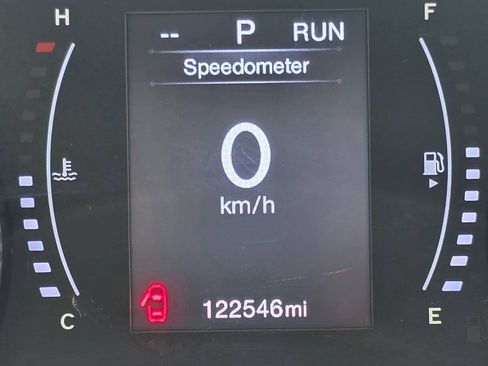 Used 2017 Jeep Renegade Latitude FWD image 16