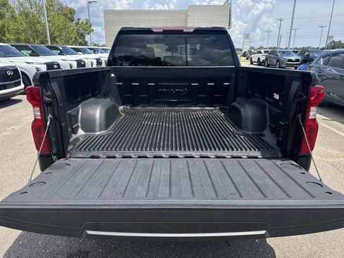 Used 2025 Chevrolet Silverado 1500 LT RWD image 9
