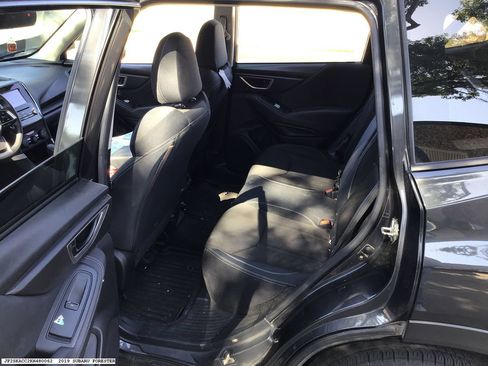 Used 2019 Subaru Forester AWD/4WD image 9