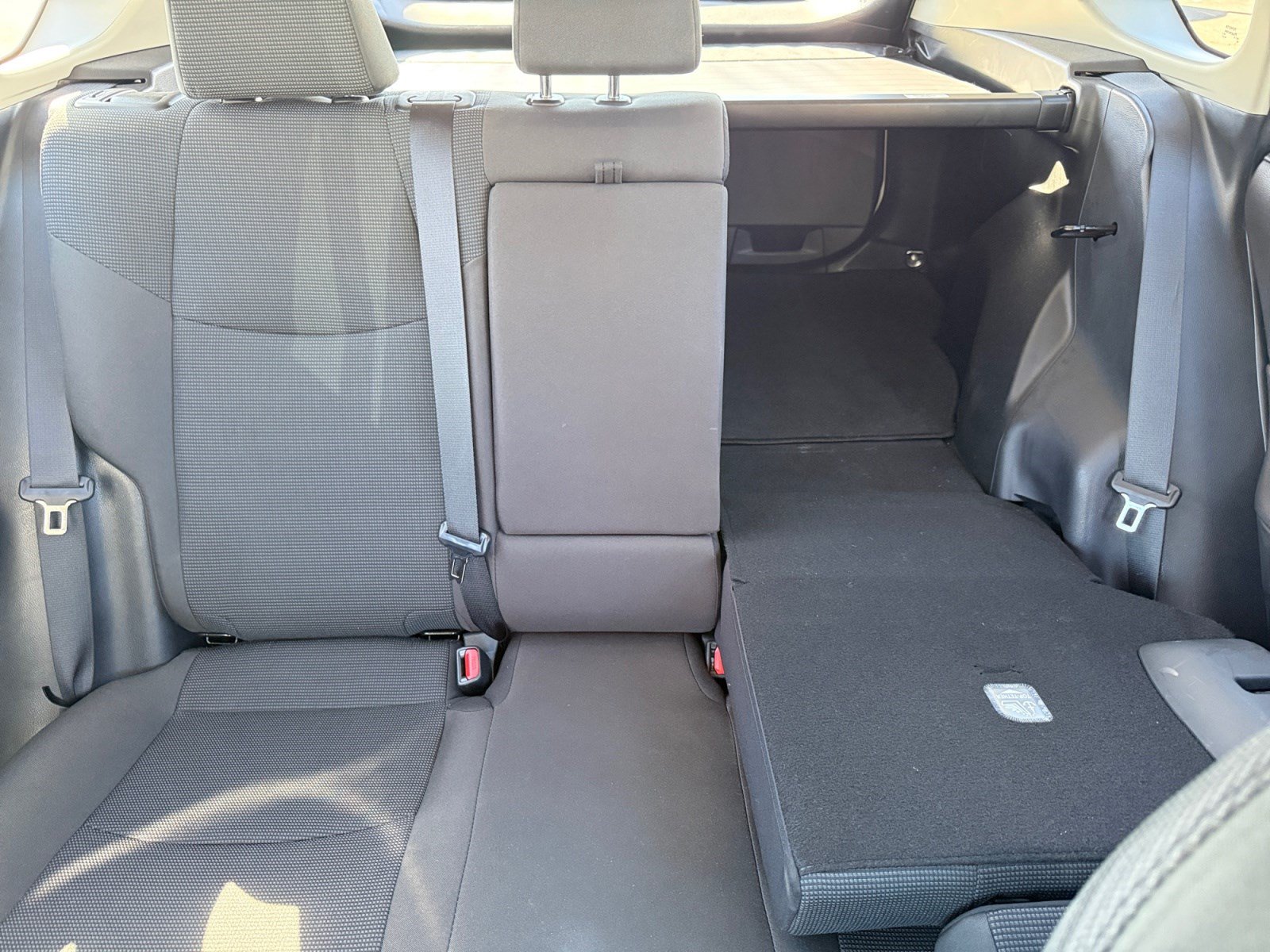 Certified 2025 Toyota RAV4 LE AWD/4WD image 18
