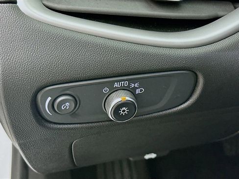 Used 2024 Chevrolet Malibu LT image 16