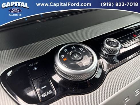 Certified 2025 Ford Expedition Active AWD/4WD image 31