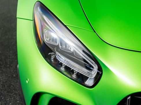 Used 2020 Mercedes-Benz AMG GT R image 22