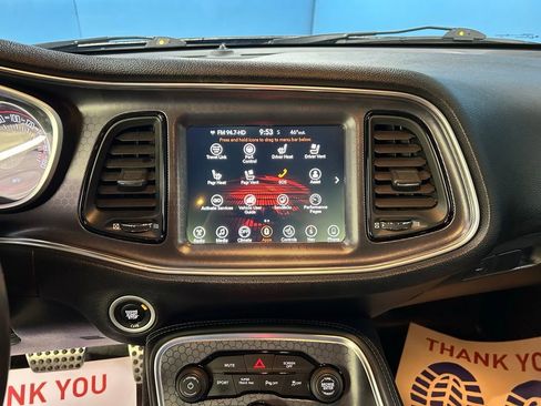Used 2017 Dodge Challenger R/T Scat Pack w/ Leather Interior Group image 26