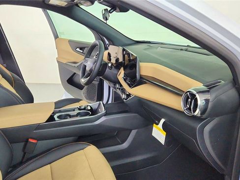 New 2026 Chevrolet Equinox ACTIV w/ Convenience Package III image 38