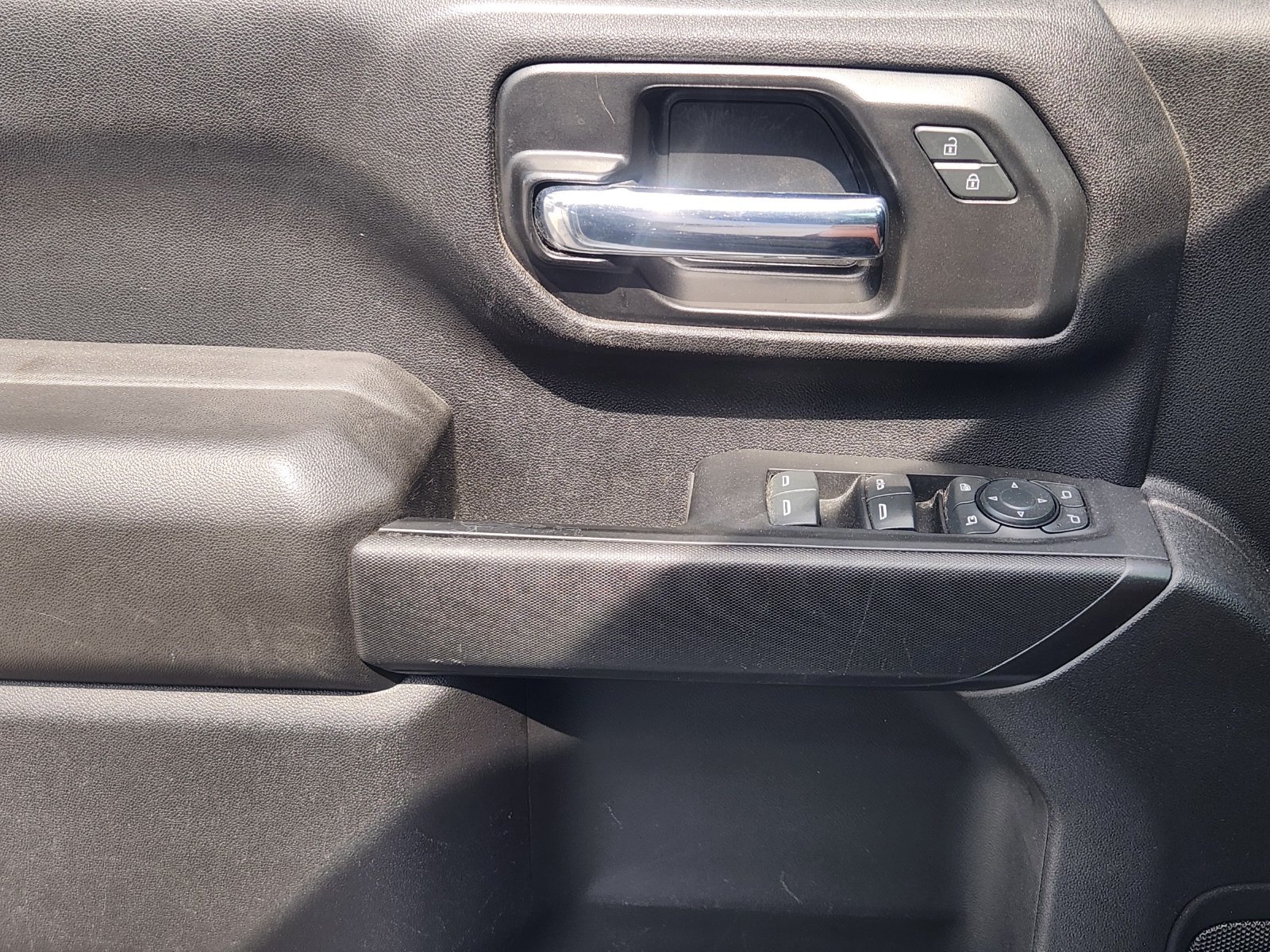 Used 2022 Chevrolet Silverado 2500 Custom w/ Custom Value Package AWD/4WD image 25