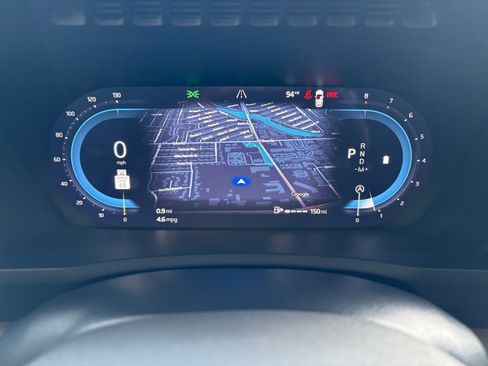 Used 2025 Volvo XC90 B5 Plus w/ Protection Package Premier image 19