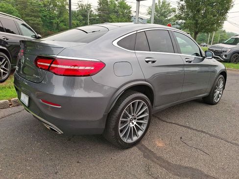 Used 2019 Mercedes-Benz GLC 300 4MATIC Coupe image 6