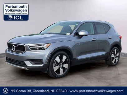 Used 2019 Volvo XC40 T5 Momentum