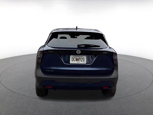 Used 2025 Nissan Kicks SV image 12