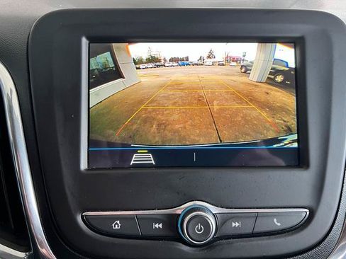 Used 2019 Chevrolet Equinox LT FWD image 22