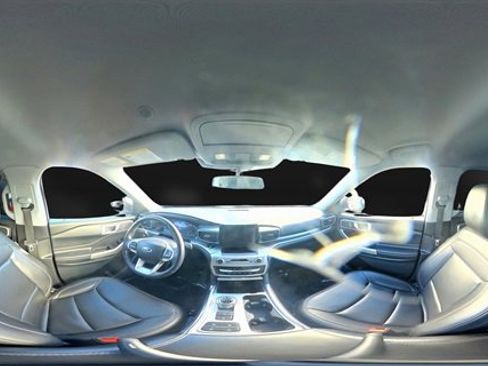 Certified 2021 Ford Explorer XLT w/ Equipment Group 202A image 36