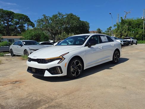 New 2026 Kia K5 GT-Line w/ GT-Line Red Interior Package FWD image 4