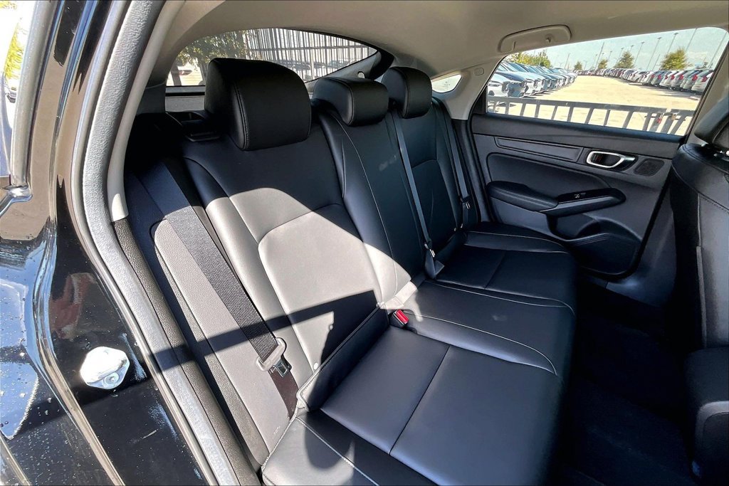 Used 2026 Acura Integra FWD image 32
