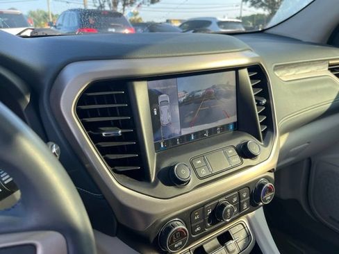 Used 2023 GMC Acadia Denali w/ Denali Ultimate Package FWD image 24