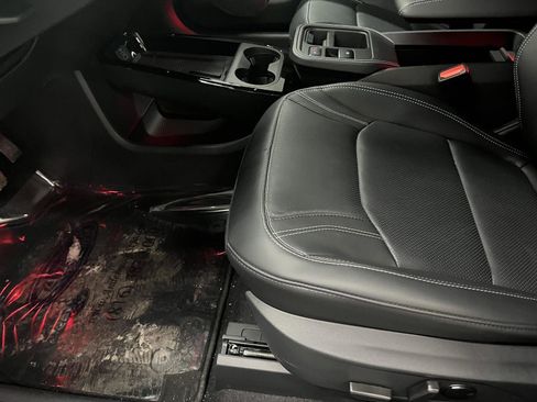 Used 2025 Ford Mustang Mach-E Premium image 11