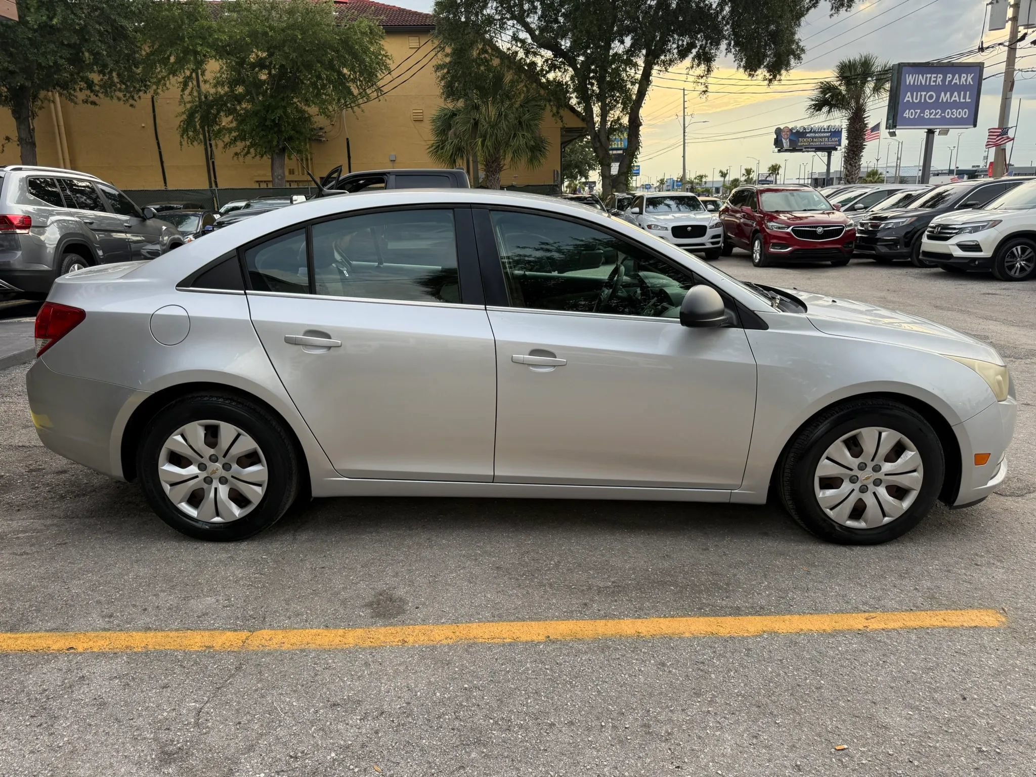 Used 2012 Chevrolet Cruze LS w/ Connectivity Package FWD image 4