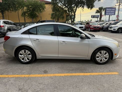 Used 2012 Chevrolet Cruze LS w/ Connectivity Package FWD image 4